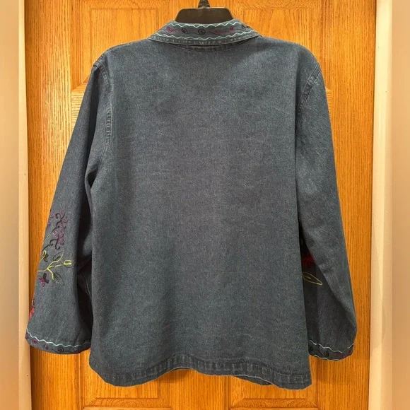 Embroidered Denim Jacket with Floral Design - Picture 2 of 12